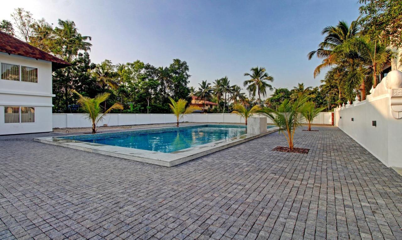 Treebo Premium Travancore Palace Cherthala Alappuzha Esterno foto