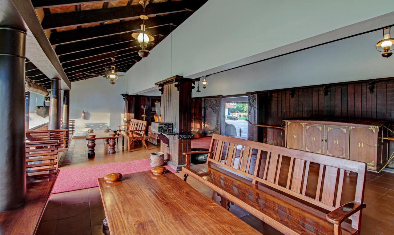 Treebo Premium Travancore Palace Cherthala Alappuzha Esterno foto