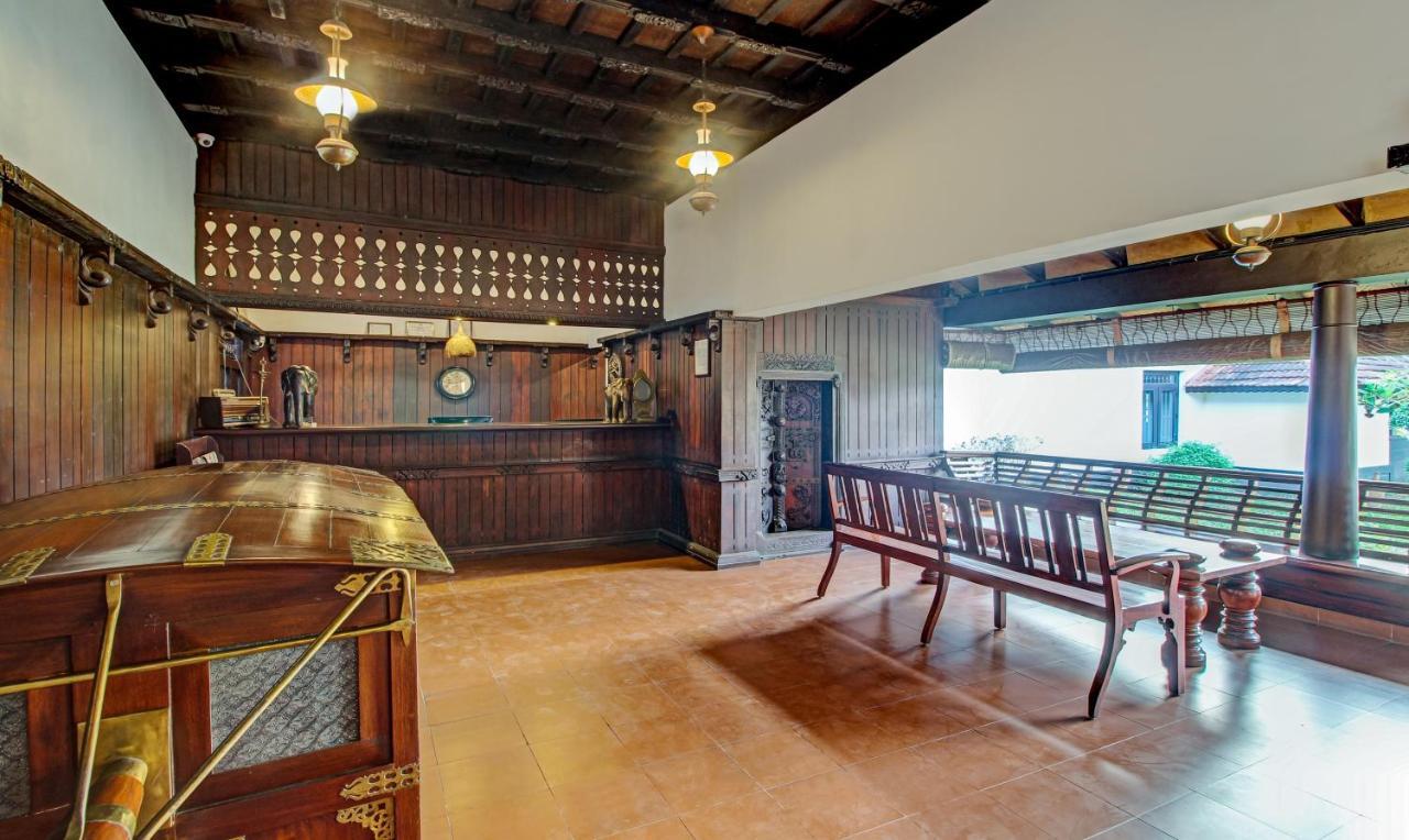 Treebo Premium Travancore Palace Cherthala Alappuzha Esterno foto