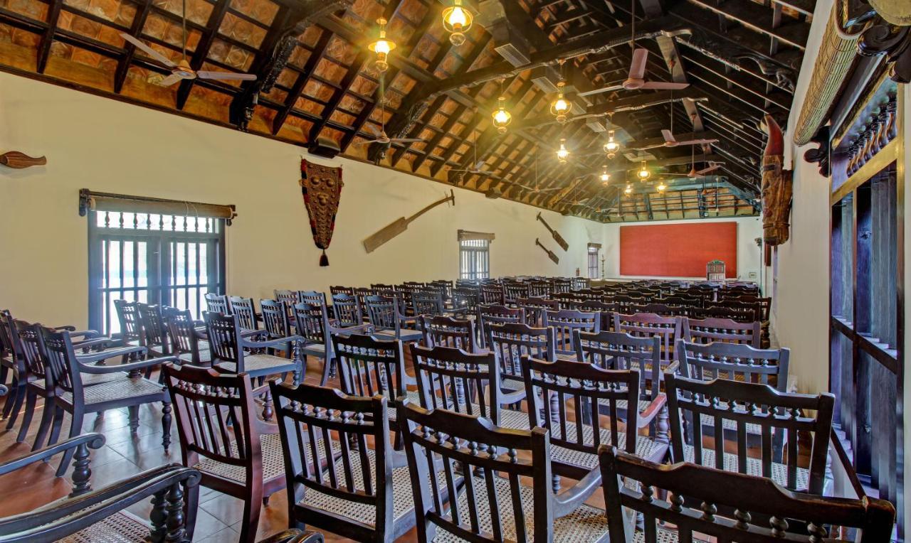 Treebo Premium Travancore Palace Cherthala Alappuzha Esterno foto