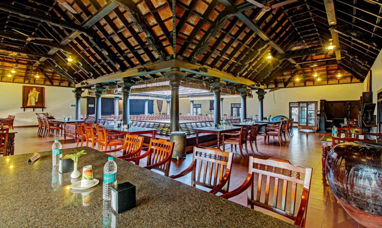 Treebo Premium Travancore Palace Cherthala Alappuzha Esterno foto