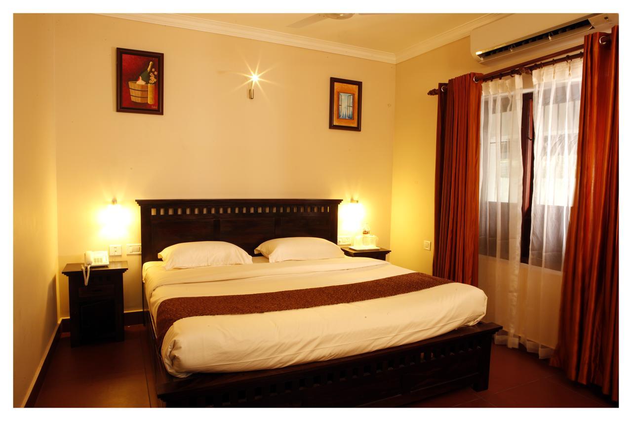 Treebo Premium Travancore Palace Cherthala Alappuzha Esterno foto