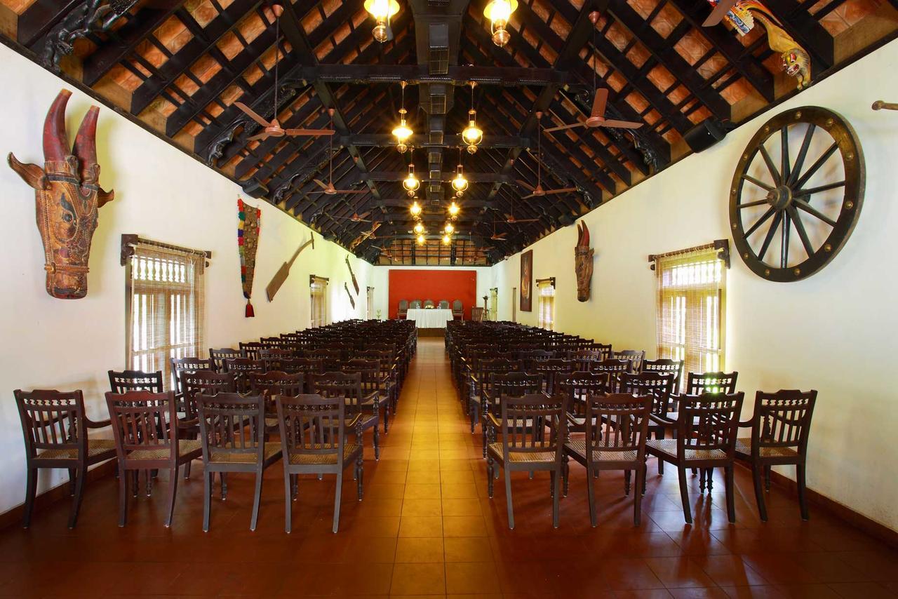 Treebo Premium Travancore Palace Cherthala Alappuzha Esterno foto