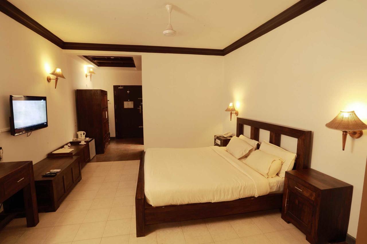 Treebo Premium Travancore Palace Cherthala Alappuzha Esterno foto