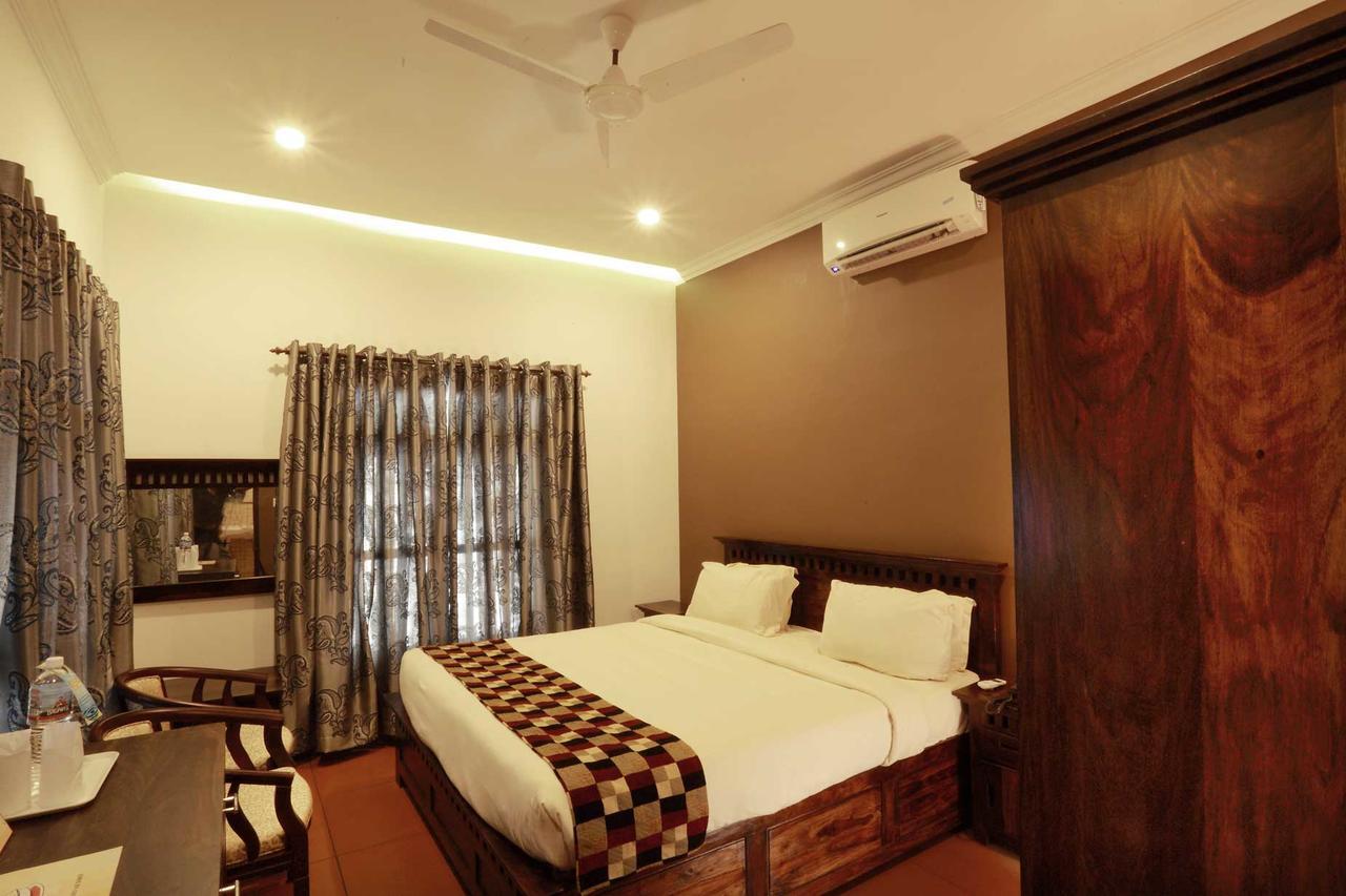 Treebo Premium Travancore Palace Cherthala Alappuzha Esterno foto