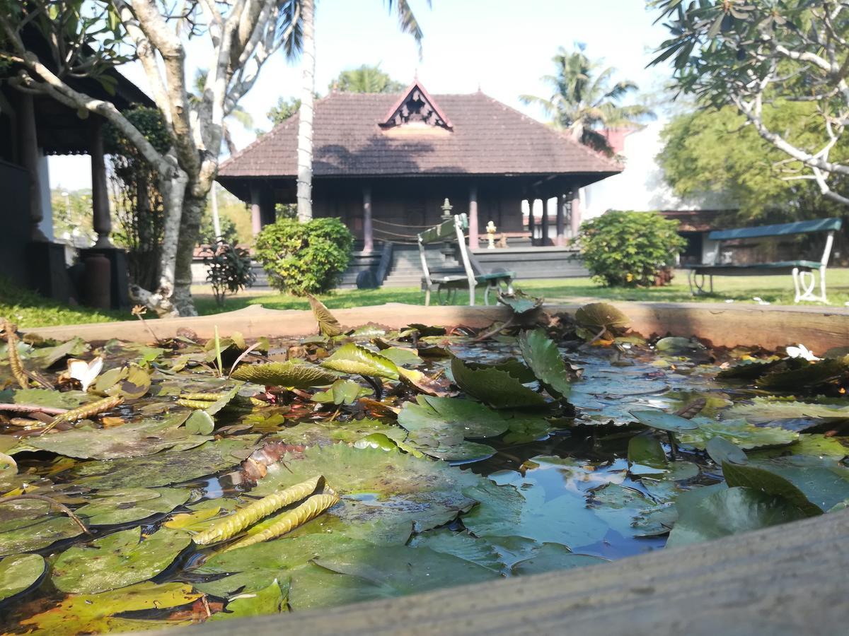 Treebo Premium Travancore Palace Cherthala Alappuzha Esterno foto